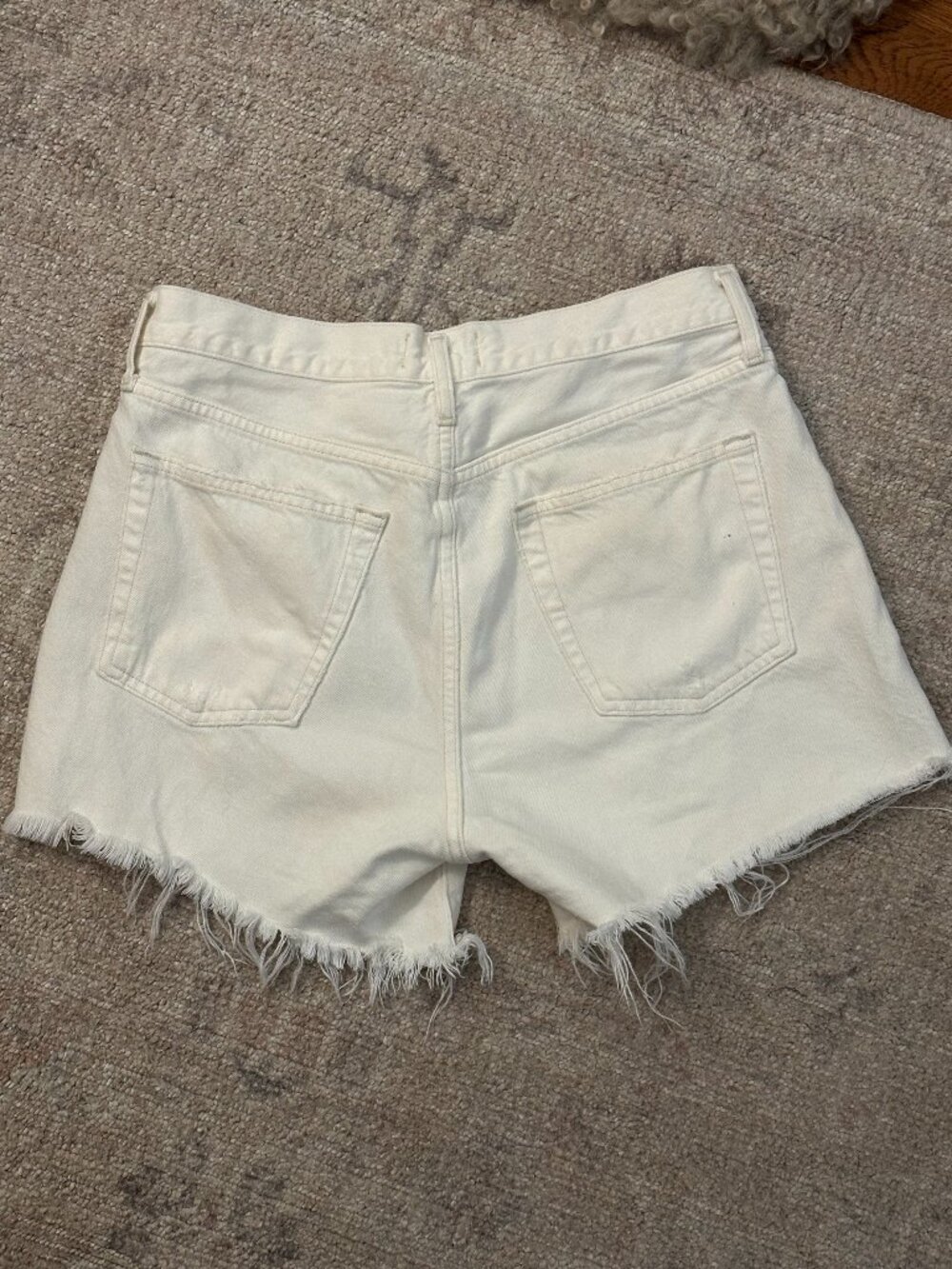 AGOLDE Parker Denim Long Shorts Color: Panna Cotta (white) size 28 - Picture 5 of 10